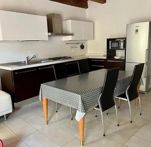 Garden House Apartament Soave (Verona)